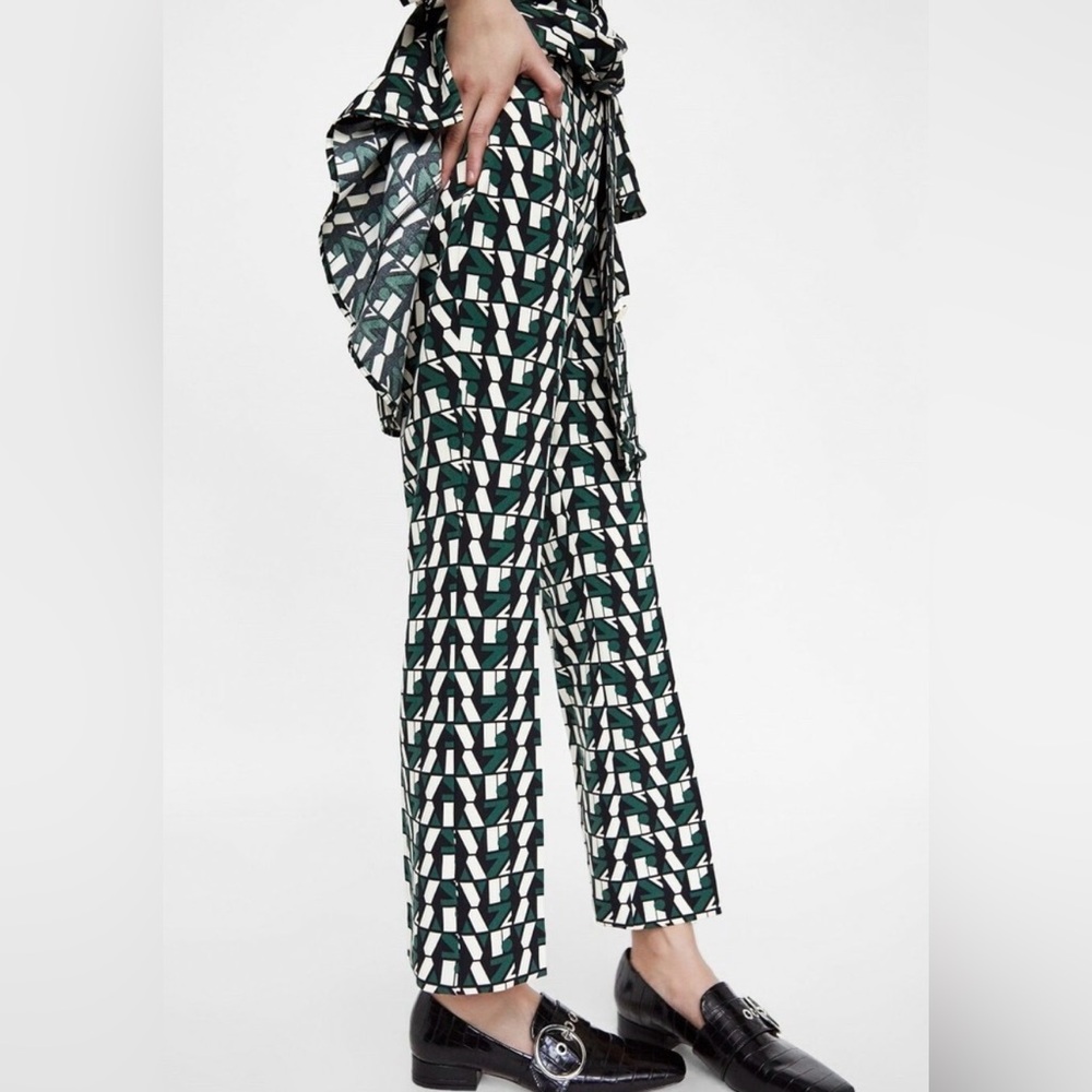 Zara Basic Green Off-White Black Pattern Flat Fro… - image 2